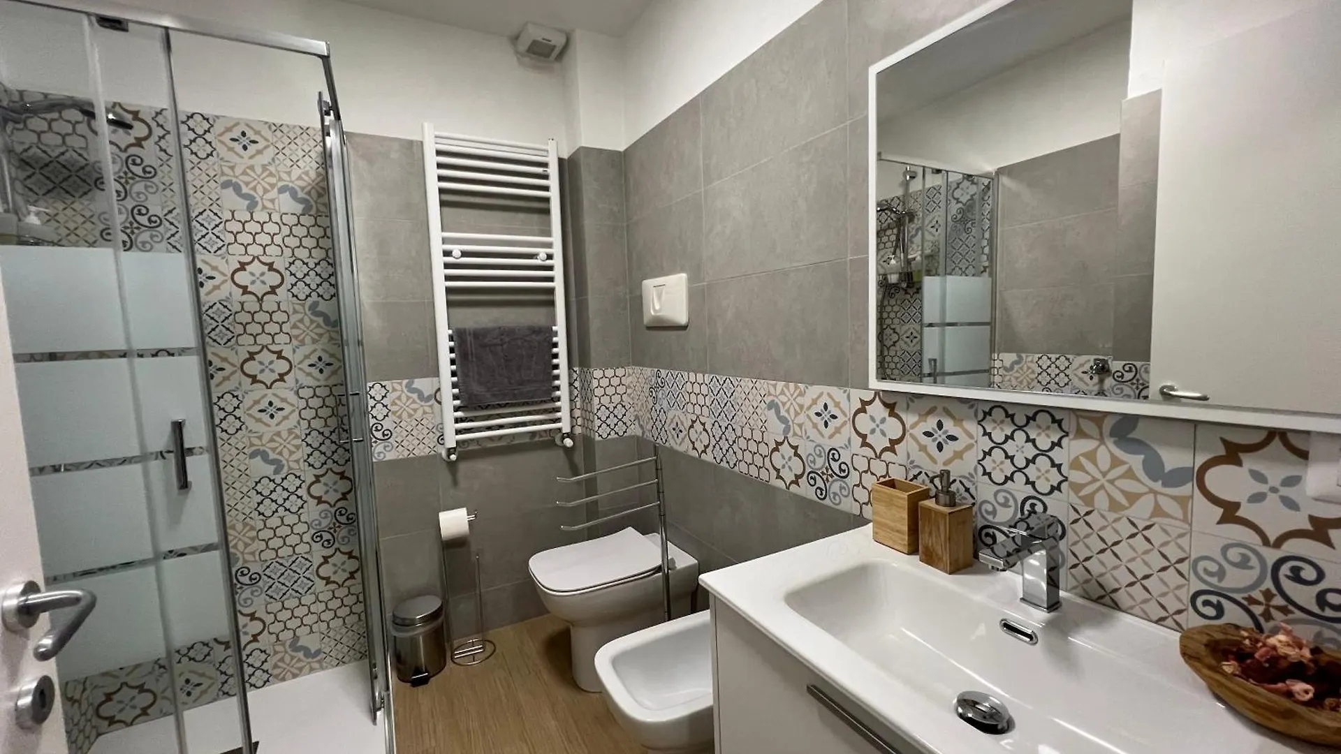 La Casa Di Lidia - Bocconi Apartment Milan